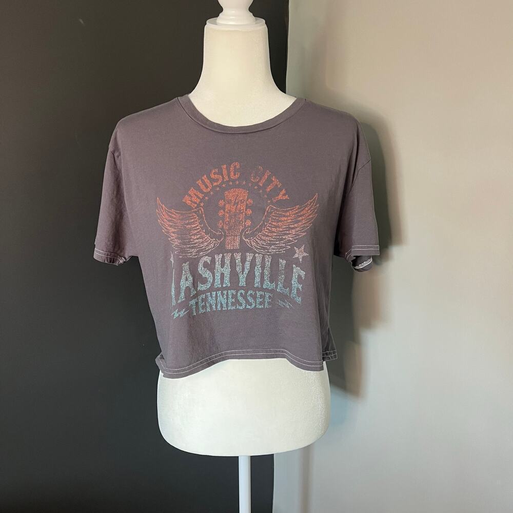 Altar’d State Woman’s Gray Nashville Cropped Top Graphic‎ Tee- Size M